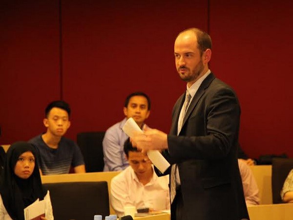Học giả Mỹ, Singapore lên án Trung Quốc vi phạm chủ quyền lãnh hải của Việt Nam, tạo ra kịch bản nguy hiểm